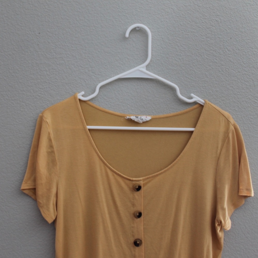 Pink Rose Yellow Button Top